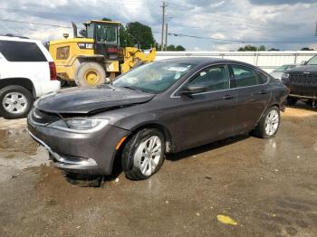  Salvage Chrysler 200