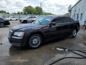  Salvage Chrysler 300