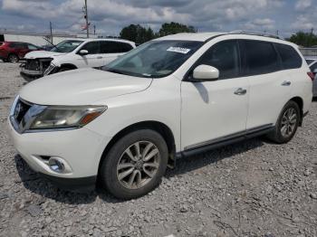  Salvage Nissan Pathfinder