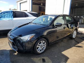  Salvage Toyota Yaris