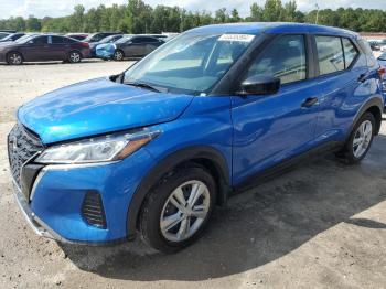  Salvage Nissan Kicks