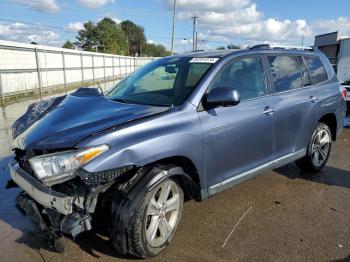  Salvage Toyota Highlander