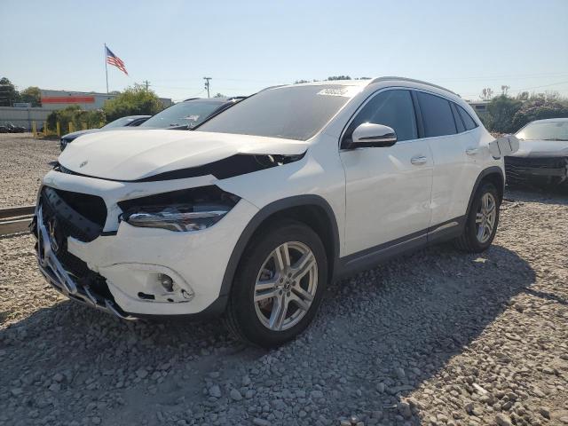  Salvage Mercedes-Benz GLA