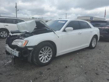  Salvage Chrysler 300