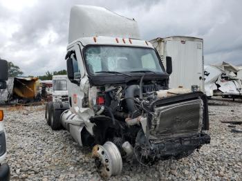  Salvage Freightliner Cascadia 1