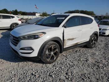  Salvage Hyundai TUCSON