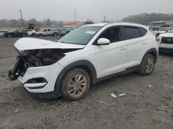  Salvage Hyundai TUCSON