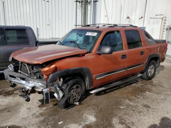  Salvage Chevrolet Avalanche