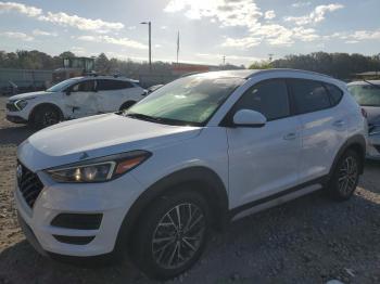  Salvage Hyundai TUCSON