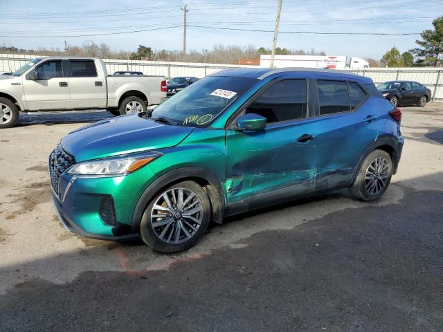  Salvage Nissan Kicks