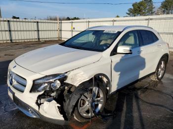  Salvage Mercedes-Benz GLA