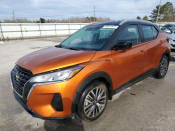  Salvage Nissan Kicks