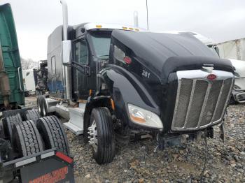  Salvage Peterbilt 579