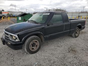  Salvage Chevrolet S-10