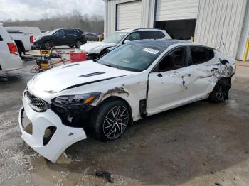  Salvage Kia Stinger