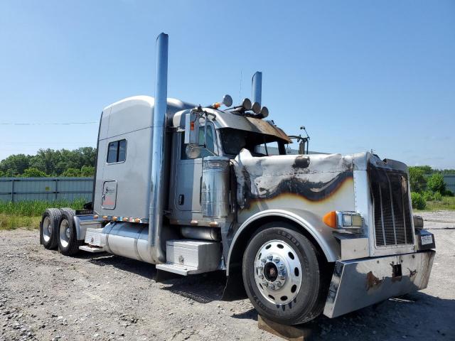  Salvage Peterbilt 379