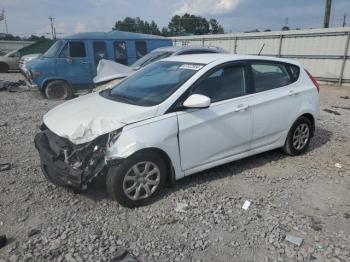  Salvage Hyundai ACCENT