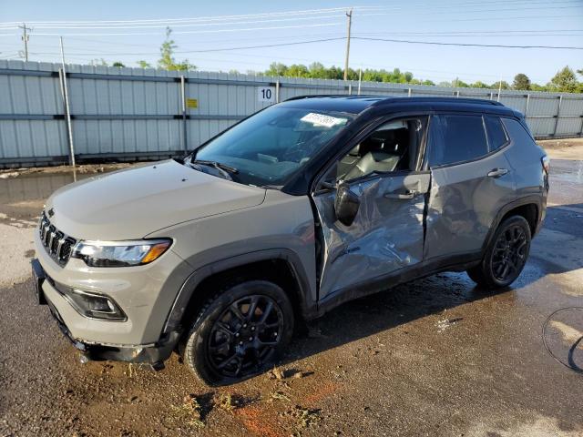  Salvage Jeep Compass