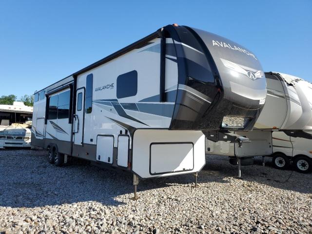  Salvage Aval Camper