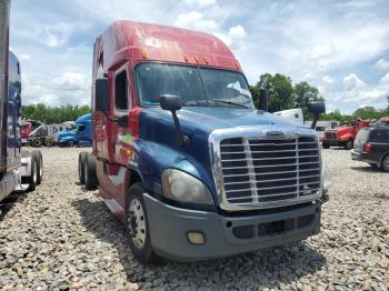  Salvage Freightliner Cascadia 1