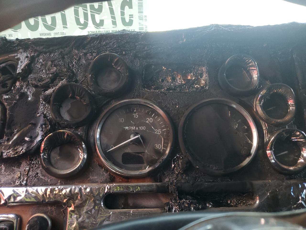 Peterbilt 379 Image 4