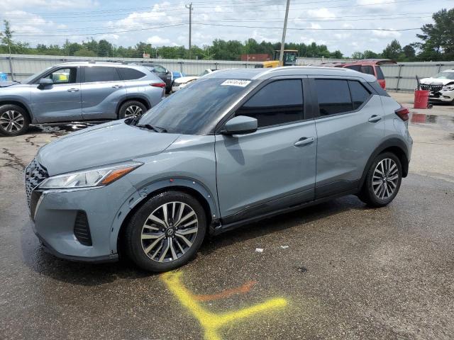  Salvage Nissan Kicks