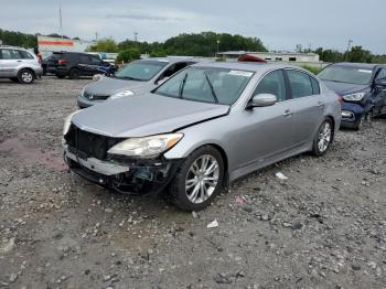  Salvage Hyundai Genesis
