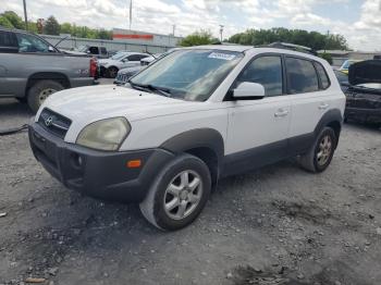 Salvage Hyundai TUCSON