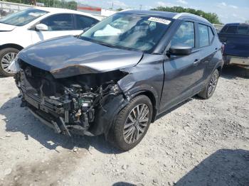  Salvage Nissan Kicks