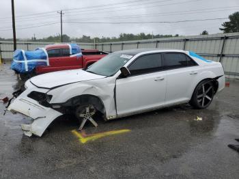  Salvage Chrysler 300