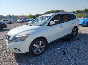 Salvage Nissan Pathfinder