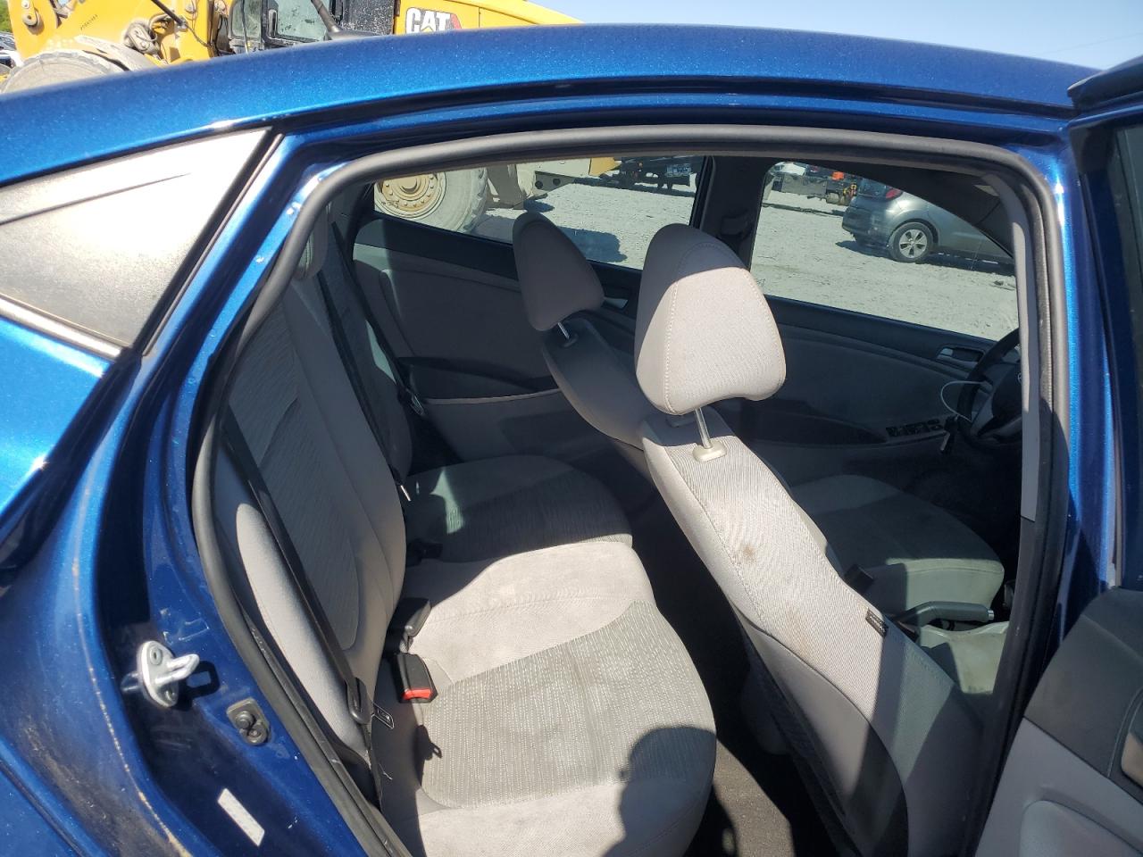 Hyundai ACCENT Se Image 12