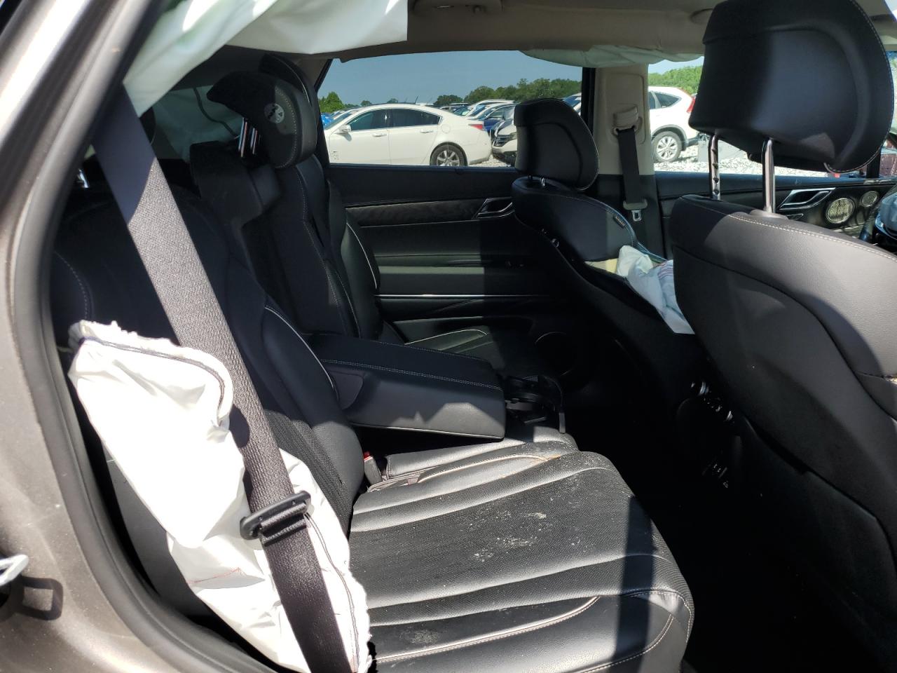 Genesis GV80 Base Image 7