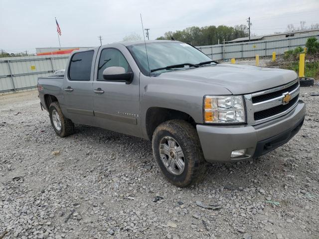 Chevrolet Silverado K1500 Crew Cab Image 7