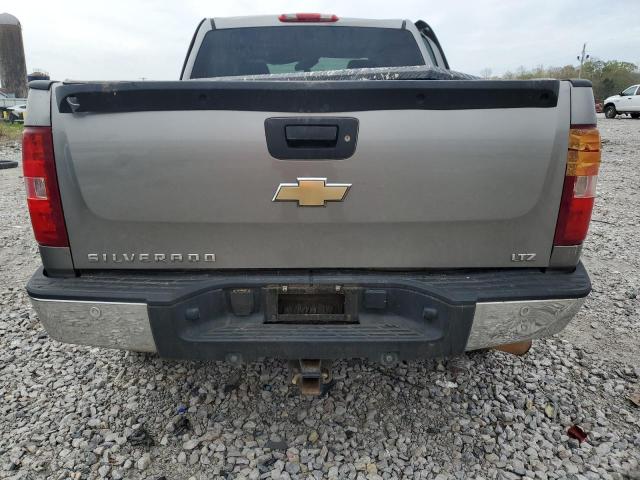 Chevrolet Silverado K1500 Crew Cab Image 6