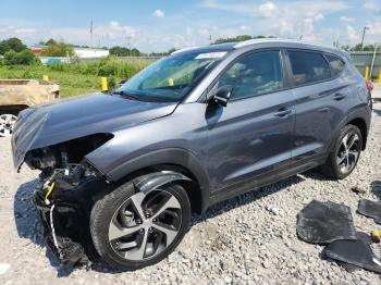  Salvage Hyundai TUCSON