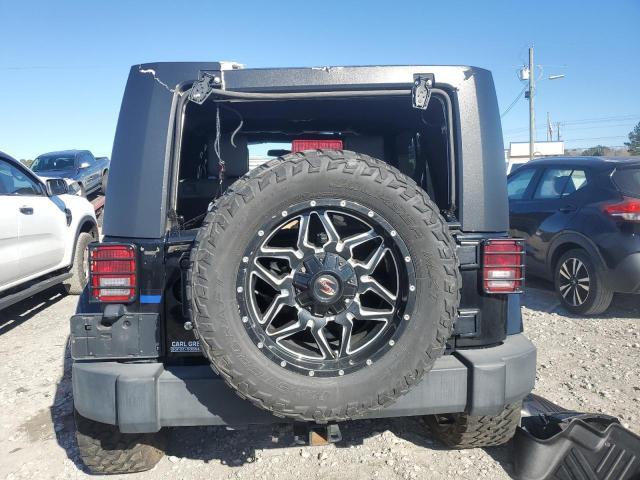 Jeep Wrangler Sahara Image 11