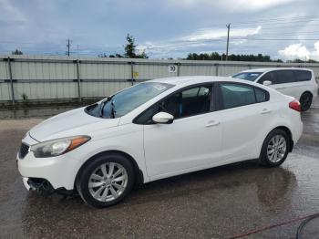  Salvage Kia Forte
