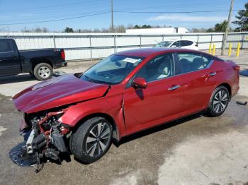  Salvage Nissan 2.5