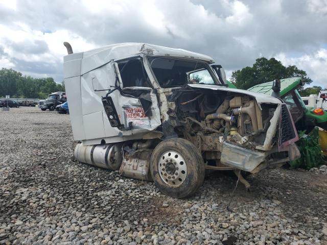  Salvage Volvo Vnr