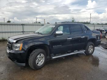  Salvage Chevrolet Avalanche