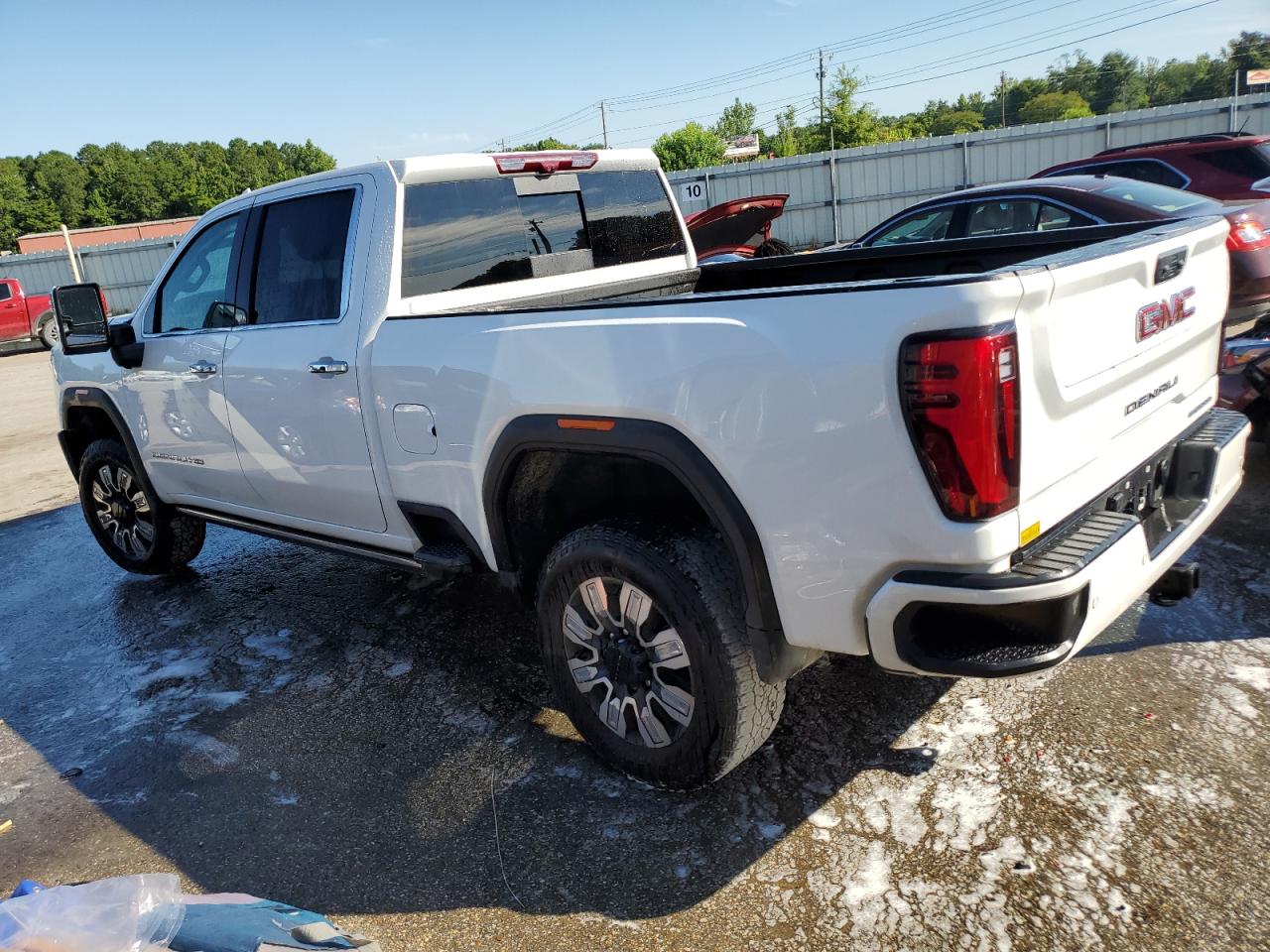 GMC Sierra K2500 Denali Image 2