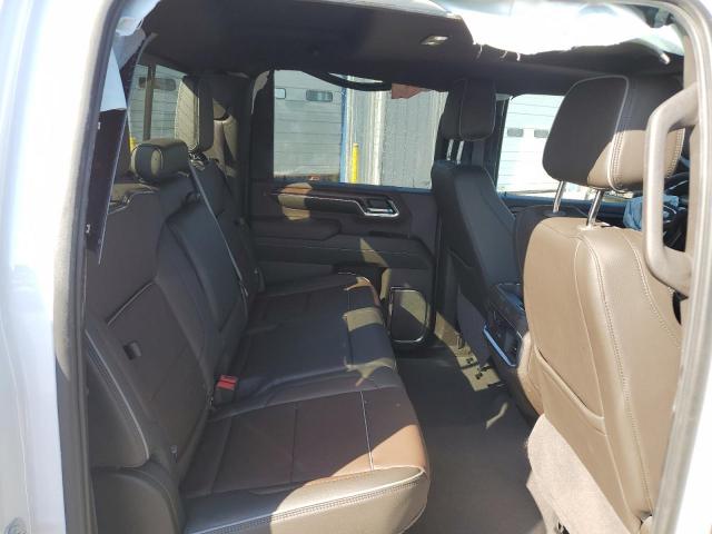 GMC Sierra K2500 Denali Image 10