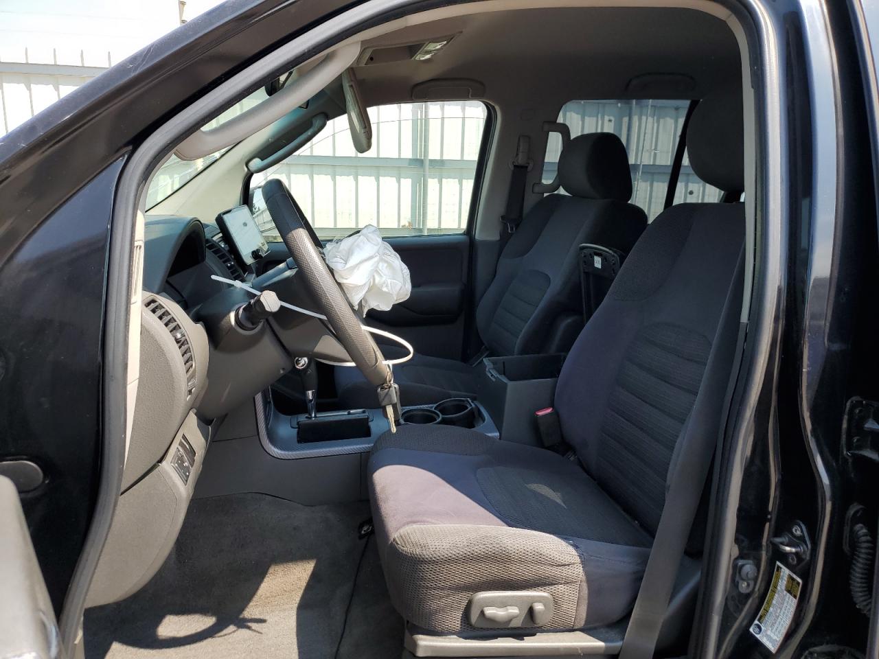 Nissan Pathfinder Le Image 3