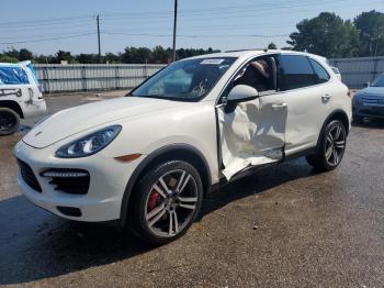  Salvage Porsche Cayenne