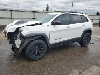  Salvage Jeep Cherokee