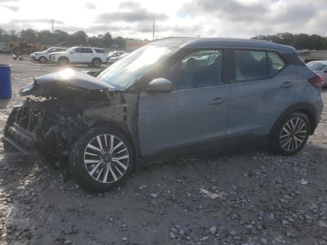  Salvage Nissan Kicks