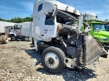 Salvage Volvo Vnl