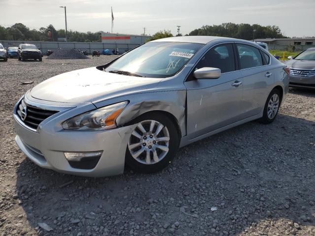  Salvage Niss Altima