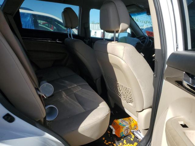 Kia Sorento Base Image 11